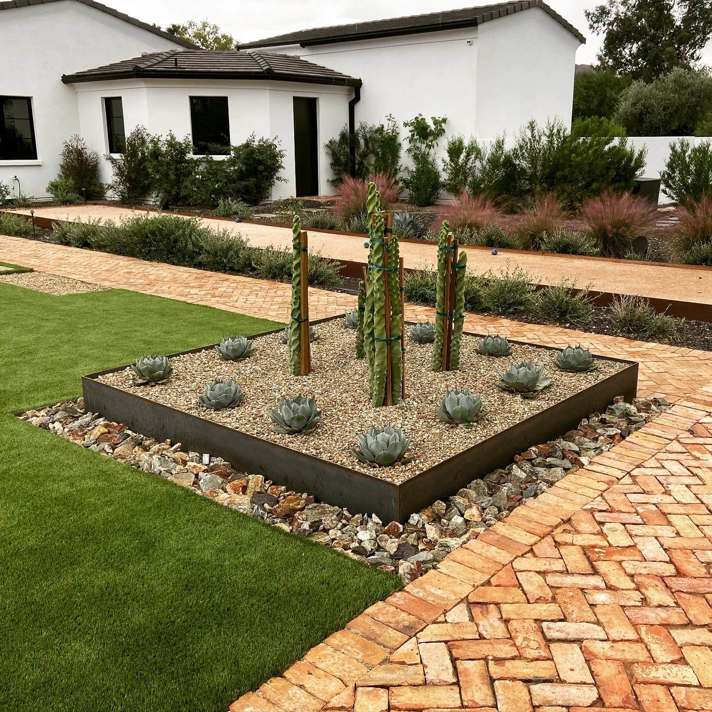 Border & Planter 3