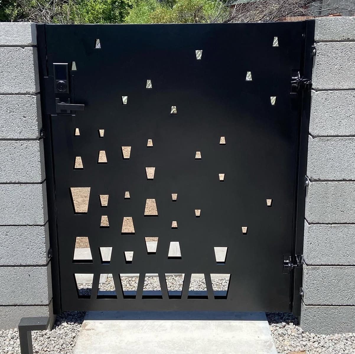 Custom Gate 21