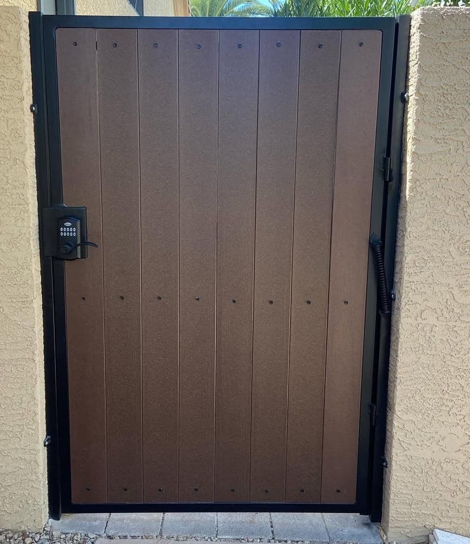 Custom Gate 36