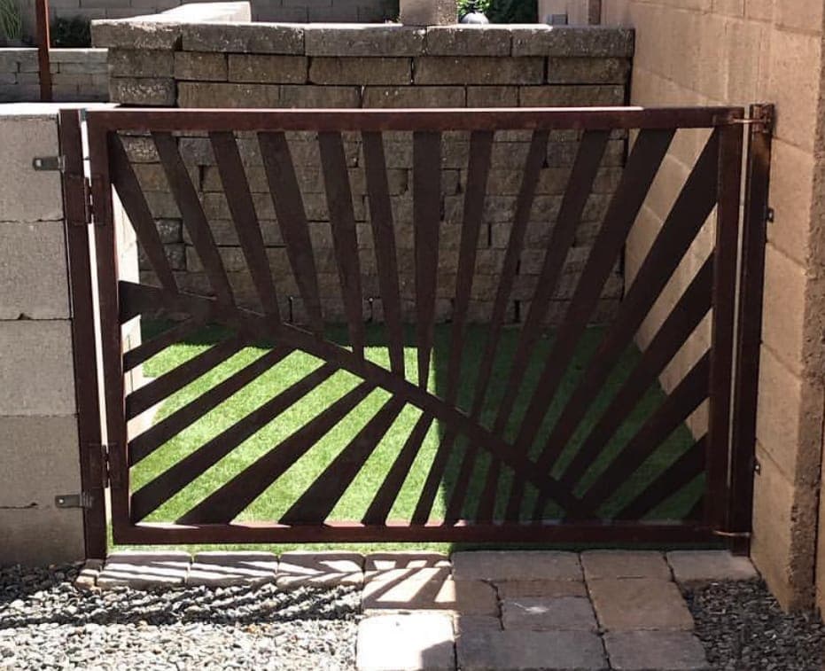 Custom Gate 43