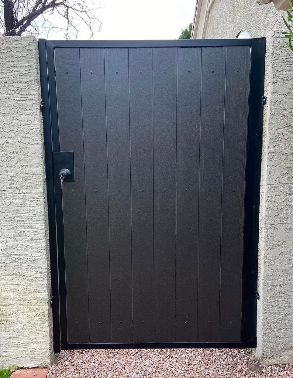 Custom Gate 58