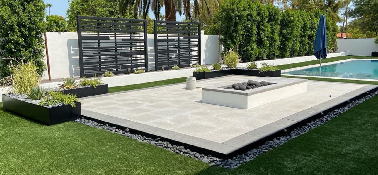 Custom Planter Border